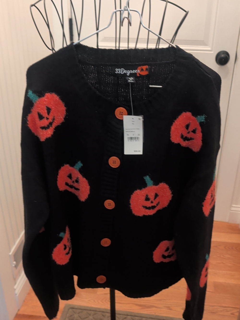 Nwt 33Degrees Black Halloween Pumpkin Cardigan